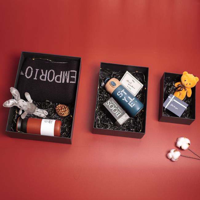 Scatola per abbigliamento cosmetica in cartone riciclabile all'ingrosso confezione regalo in carta rosa personalizzata con logo