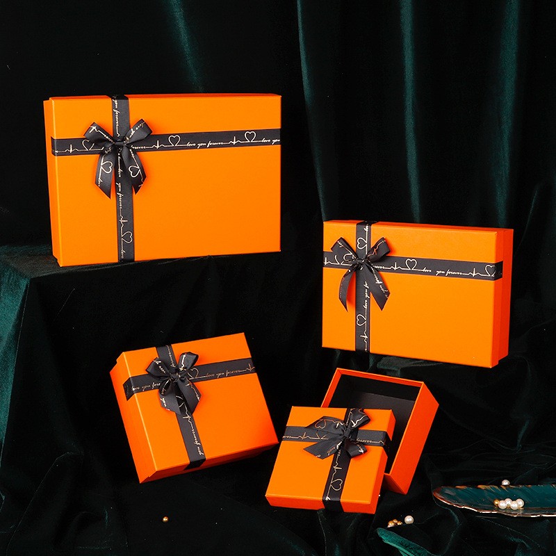 Imballaggio di abbigliamento personalizzato squisito con scatola di cartone ondulato confezione regalo confezione regalo scatola di cartone ondulato