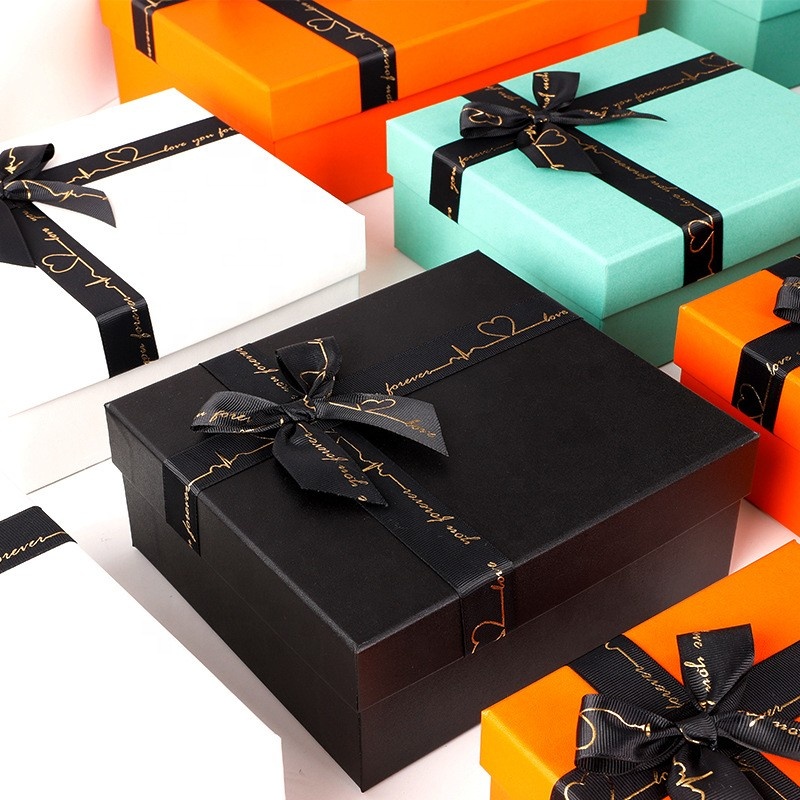 Squisita confezione regalo in carta confezione regalo scatola di spedizione riciclata confezione personalizzata per vestiti