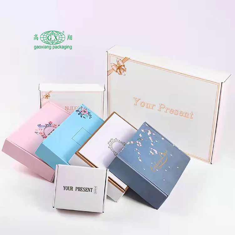Confezione regalo di carta all'ingrosso scatola di abbigliamento scatola di cartone personalizzata per scatola di imballaggio biancheria intima