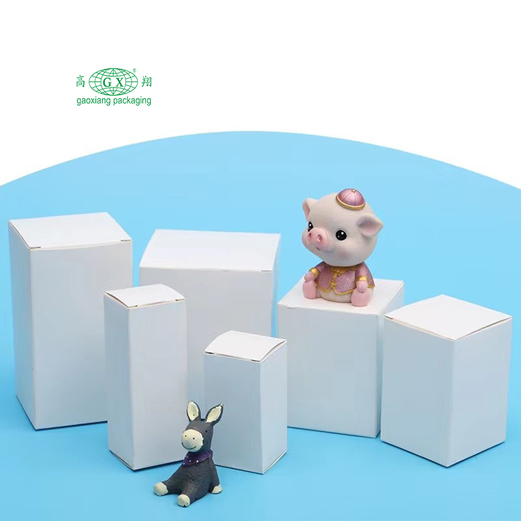 Confezione di prodotti personalizzati piccola scatola bianca confezione scatola semplice