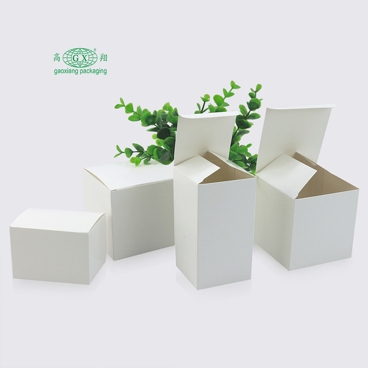 Confezione di prodotti personalizzati piccola scatola bianca confezione scatola semplice