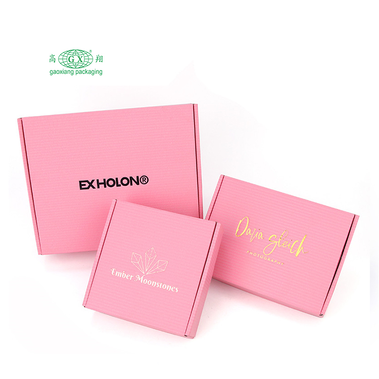 Imballaggio di scatole di spedizione per spedizioni postali ondulate in cartone di carta rosa multiuso con logo personalizzato
