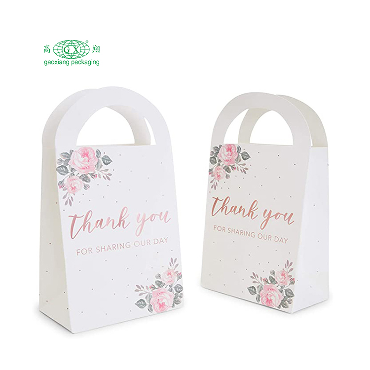 Sacchetti di carta per matrimoni personalizzati di alta qualità grazie a confezioni regalo personalizzate