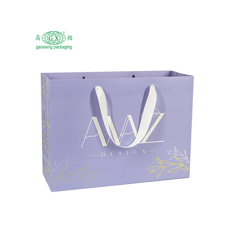 Lussuosa busta in carta personalizzata in cartoncino patinato laminato opaco con logo
